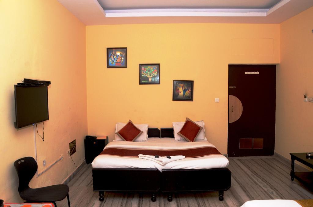 Hotel Kartikey Jaipur Ngoại thất bức ảnh