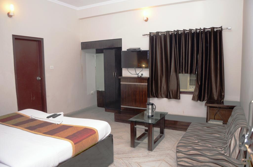 Hotel Kartikey Jaipur Ngoại thất bức ảnh